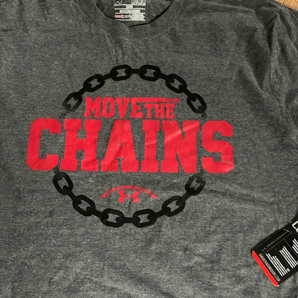 Under armor loose fit heat gear tshirt